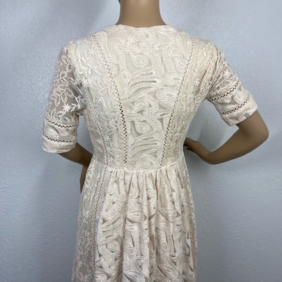 Free People Lace, lined, champagne, Empire waisted sz. 2 dress - Picture 11 of 14